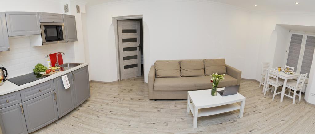 Light Rooms Apartment Krakow Bagian luar foto